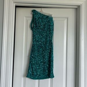 23-24 hocoming dress, worn once, in original shape